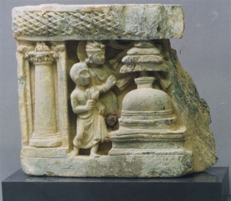 The Gandharan Buddhist Stupa Construction: A Testament to Cross-Cultural Exchange and Imperial Patronage During the Kushan Empire